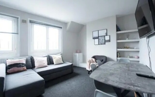Kennington Apartment D/Apartment
