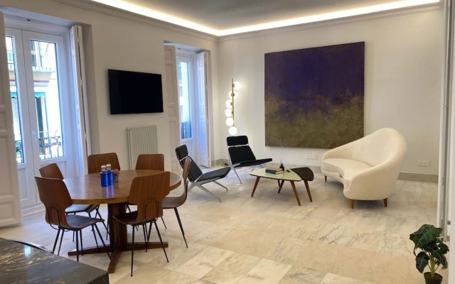 Lovely 3BR Near Palacio Real