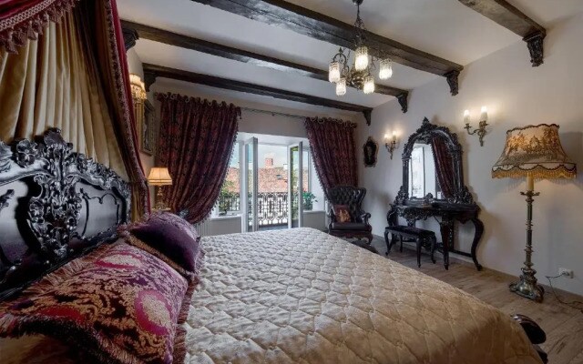 Grand Duke Apartments