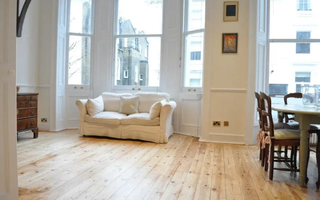 2 Bedroom Apartment in Great Location