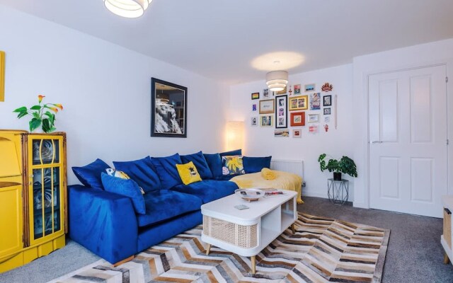 Ideal for Business Long-term Guests Free Parking
