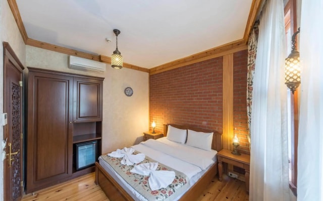 Lalinn Hotel