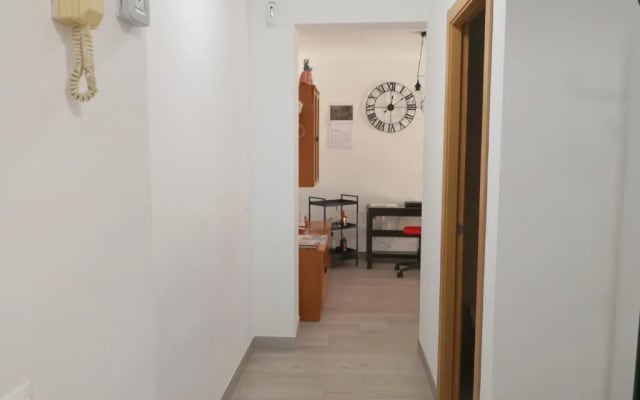 confortable y luminoso piso 5 camas, parking gratis