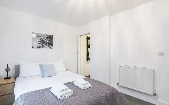 Leonard Street Apartment