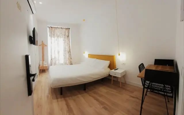 Hostal Manuela by gaiarooms