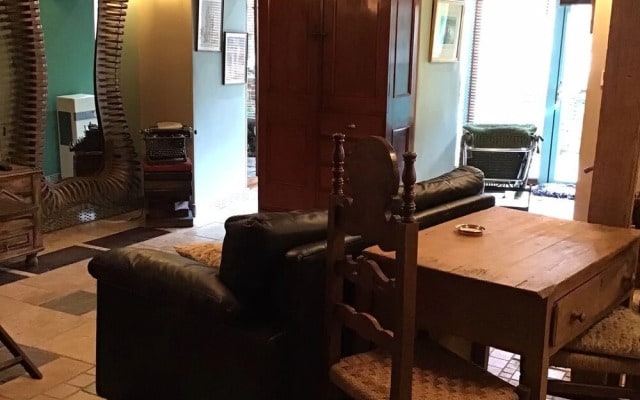 1940s Riverside Apartment