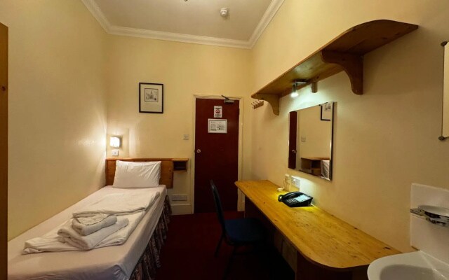 Bridge Park Hotel