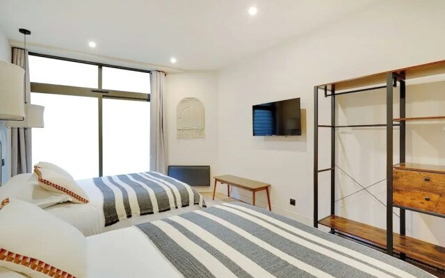 Spacious Apartment - 2BR/10P - Place D'Italia