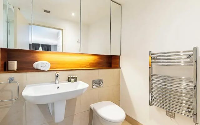 Spacious Modern Flat in Chelsea Harbour