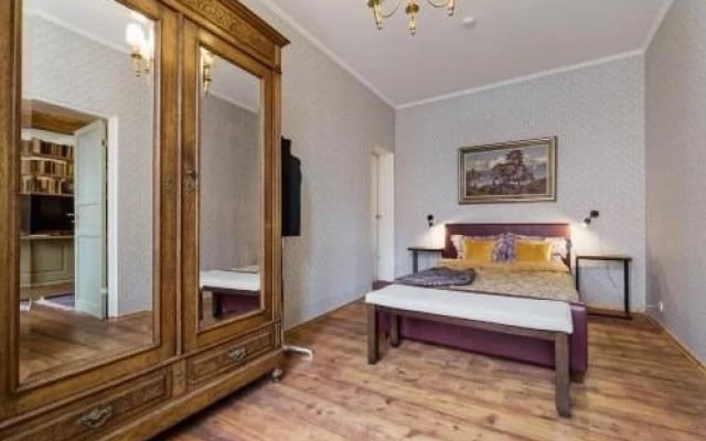 Unique & Cozy Old Town Apartment
