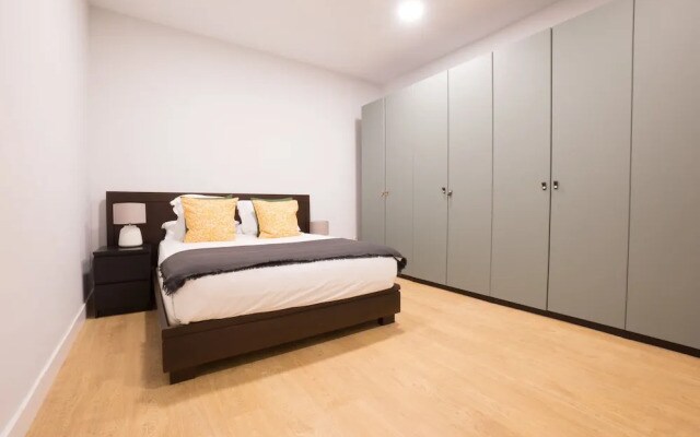 Royal Apart. la Almudena by Allô Housing
