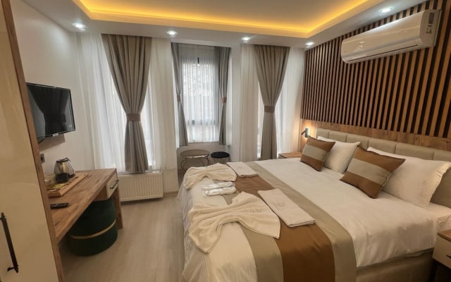 Ninova Boutique Hotel