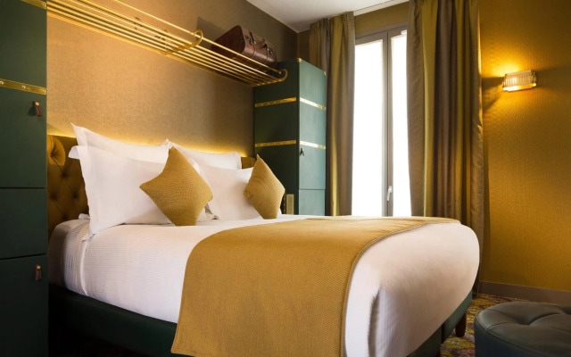WHISTLER Paris