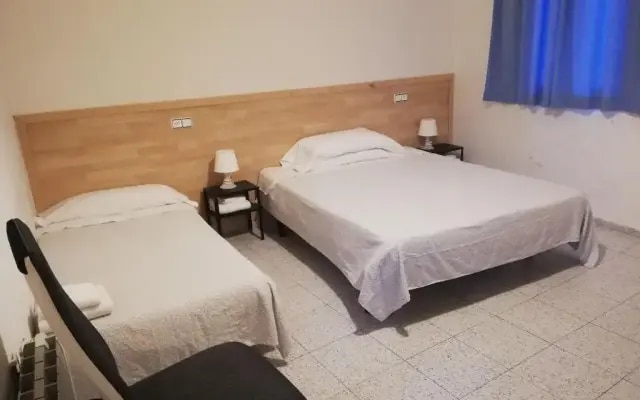 Hostal River