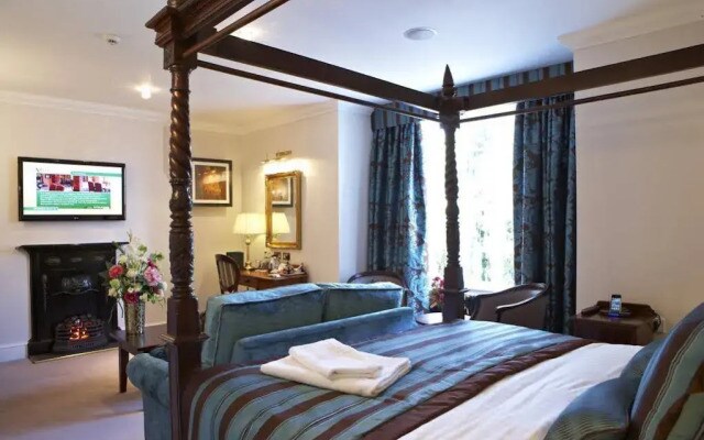 The Villa Wrea Green