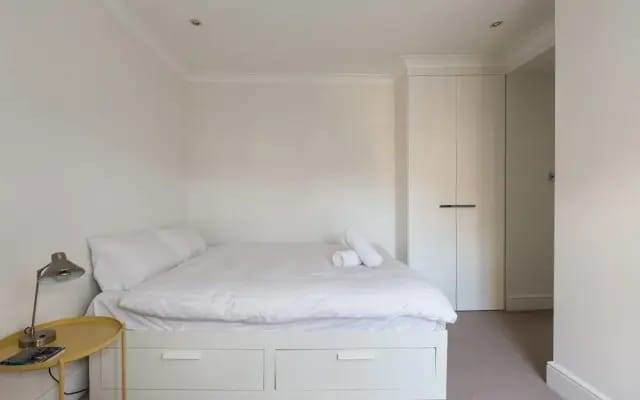 Huge 2 bed in Prime Location
