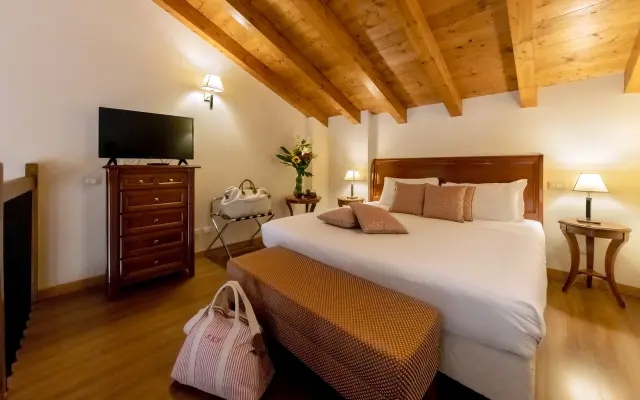 Hotel Venice Resort Airport