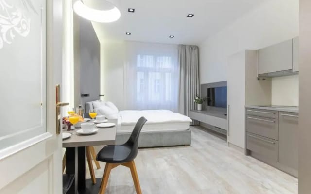 Lampi Hotel Prague