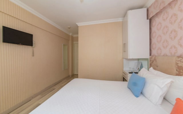 Walnut Shell Hotel