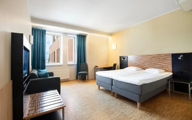 City Hotel Portus