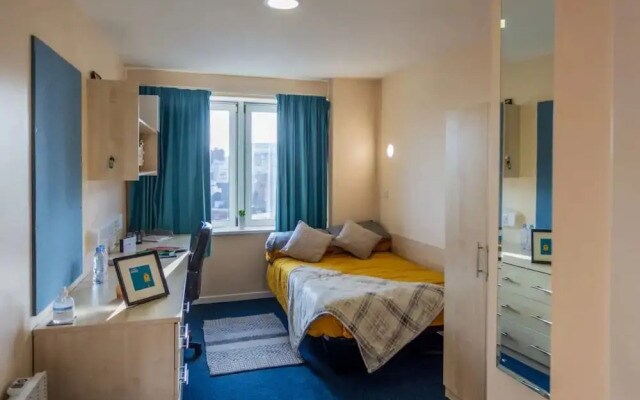 For Student Only Trinity Square in Nottingham - Campus Accommodation