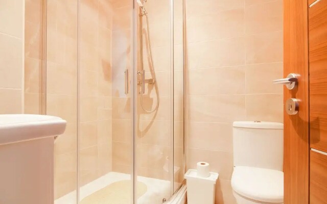 Captivating Apartment For 2 Near Anfield Stadium