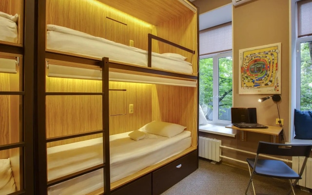 Hostel House (Хостел Хаус) Покровский