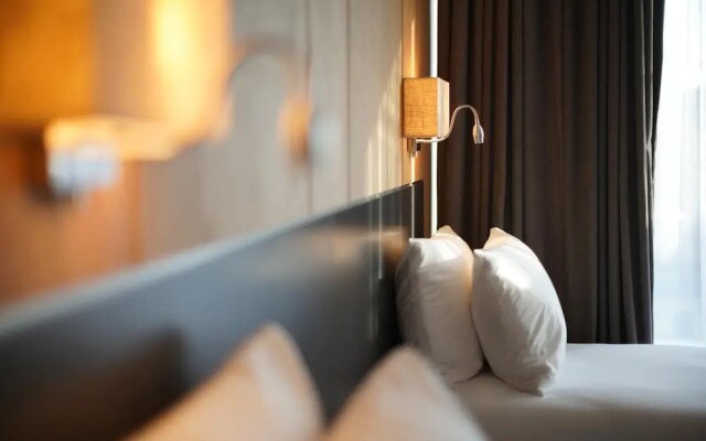 AZZA Hotel & Restaurant