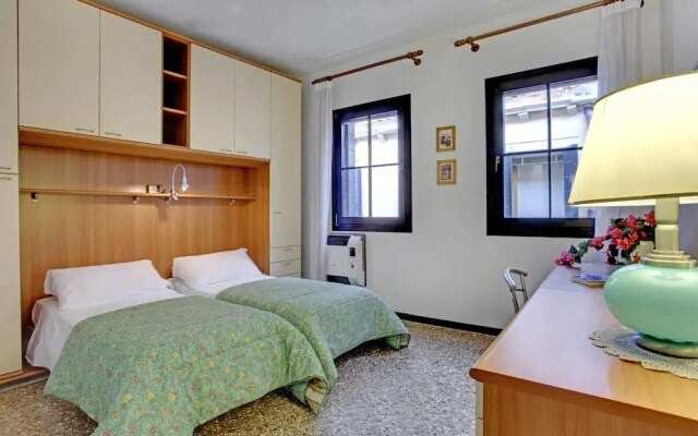 Grimaldi Apartments Zaccaria