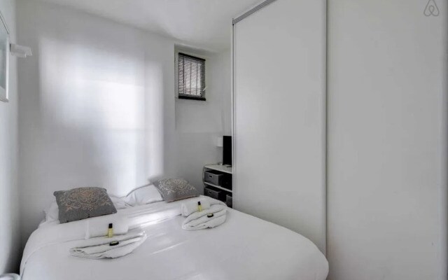 Amazing Le Marais Flat - 2 Mins to Hôtel de Ville