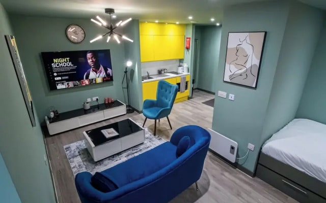 Central Sheffield City Apartment