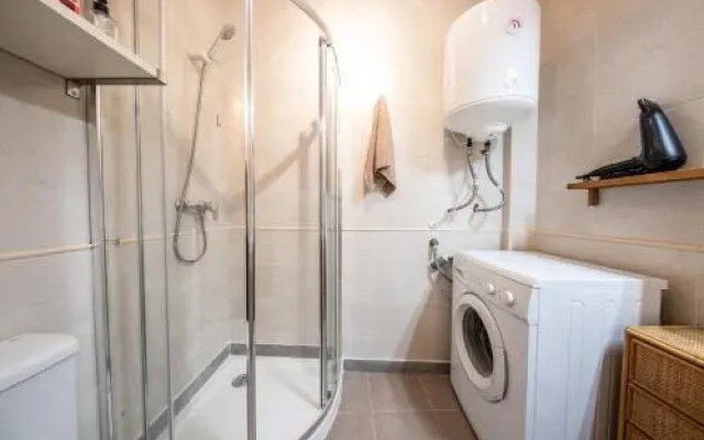 Bright Apartment Near The Historic Center