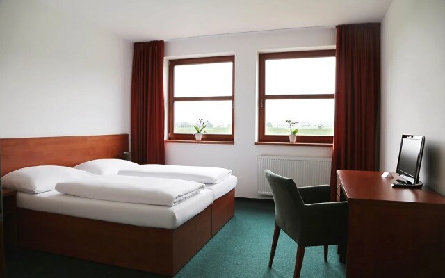 Sporthotel Hostivice