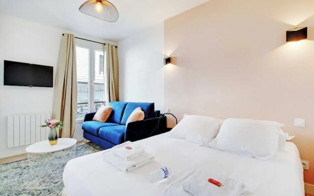 Super Studio - Place de la Bastille