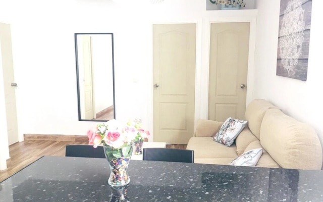 Apartment With 3 Bedrooms in Málaga, With Wifi