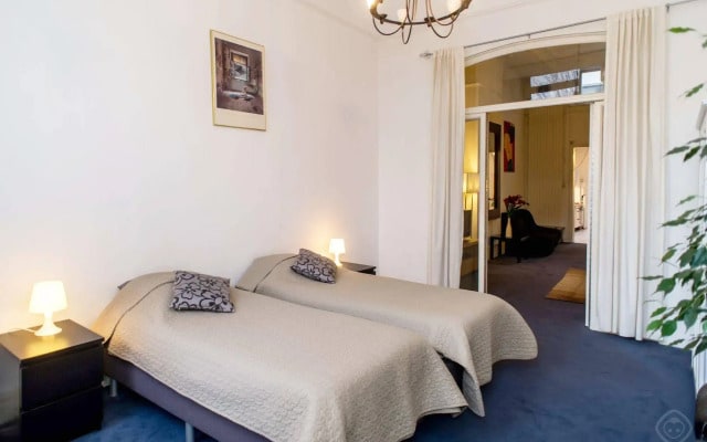 Prins Hendrik apartments