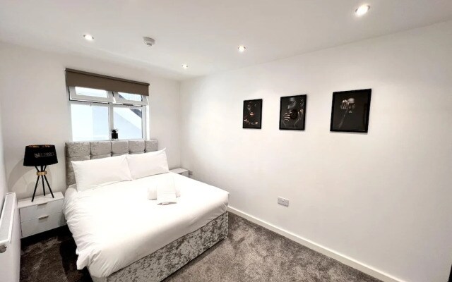 Captivating 2-bed Apartment in Liverpool