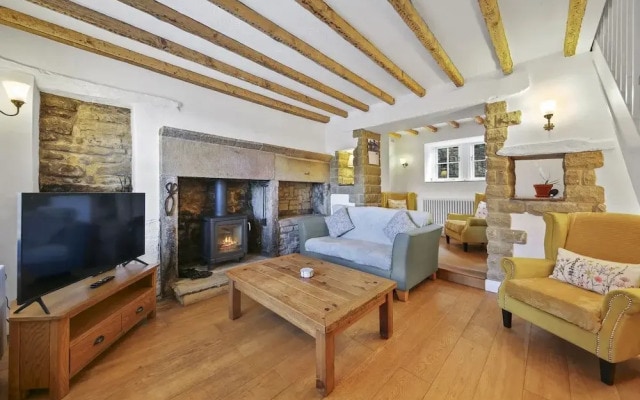 Host Stay Bradley House