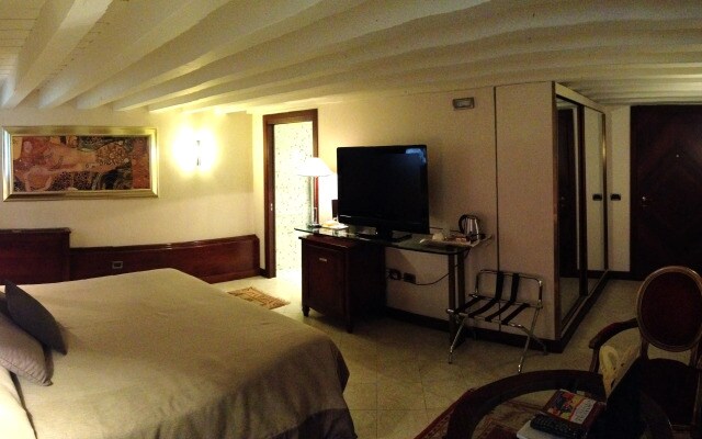 Liassidi Palace Hotel