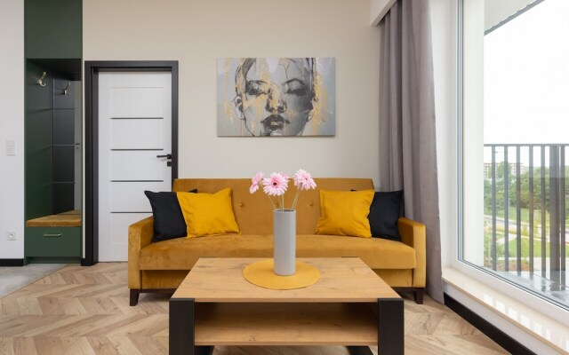 Home Factory Estate Praga Kotsisa by Renters