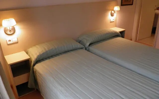 Apartaments Sant Jordi Fontanella