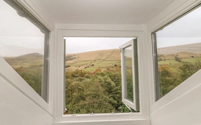 13 Hope Road, Hope Valley