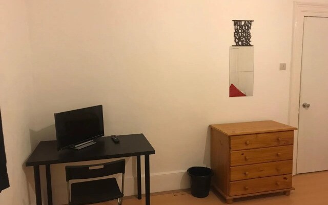 Poplar Guest House