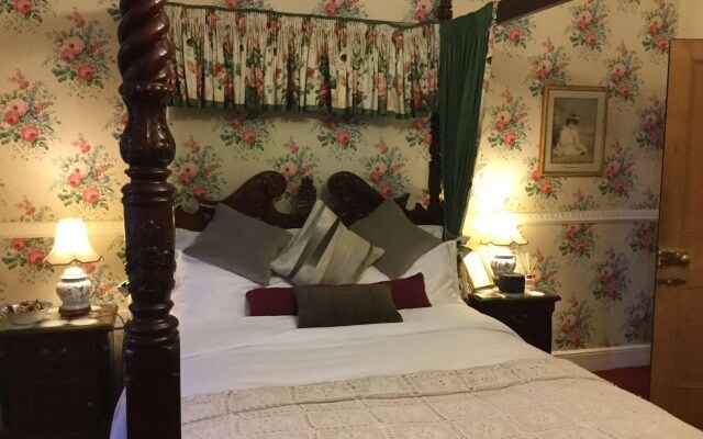 Nottingham Lodge