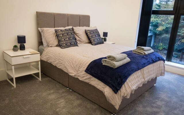 Ideal Lodgings at Thorncliffe