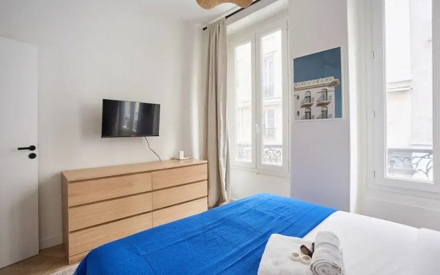 Charming & Modern Duplex Apartment Center of Paris