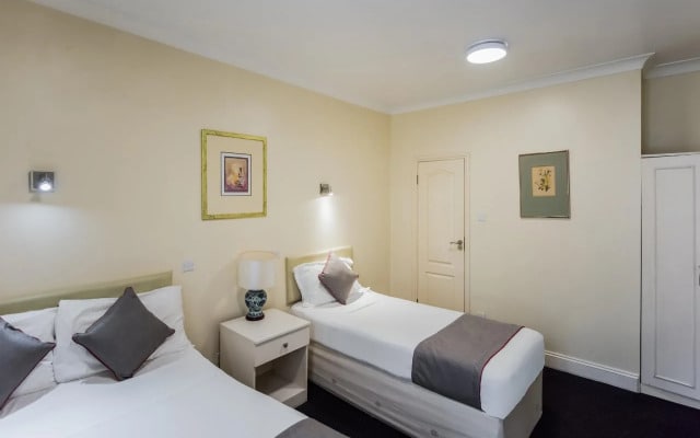Grantly Hotel