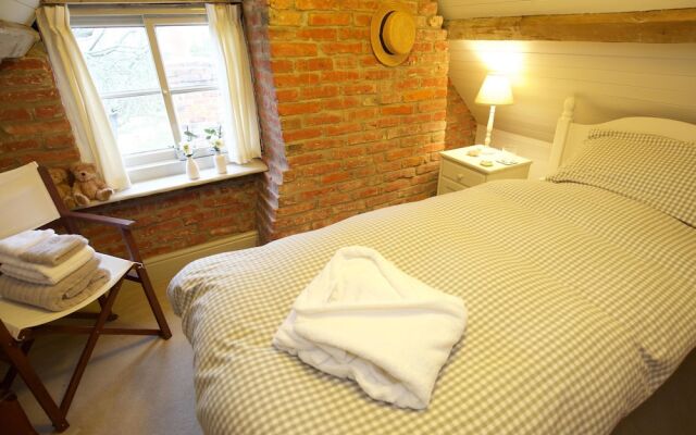 Lut's B&B