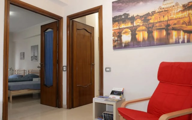 Room-emilio's Home Triple Room in our co