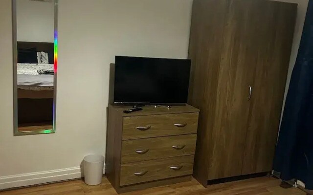 Stunning 4bedrooms Flat